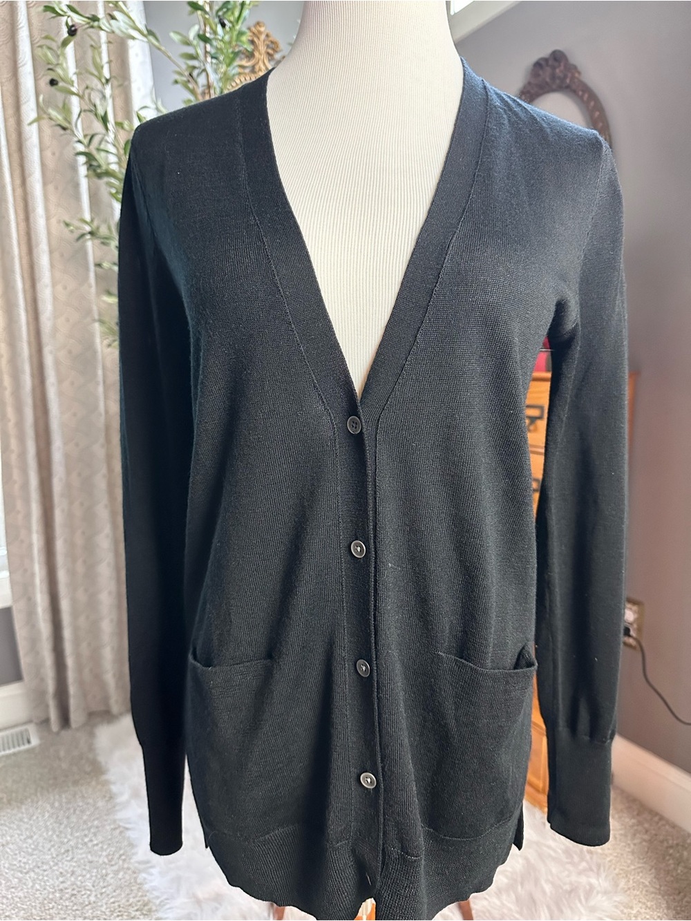 NWT GAP Merino Wool Black Cardigan Size Medium